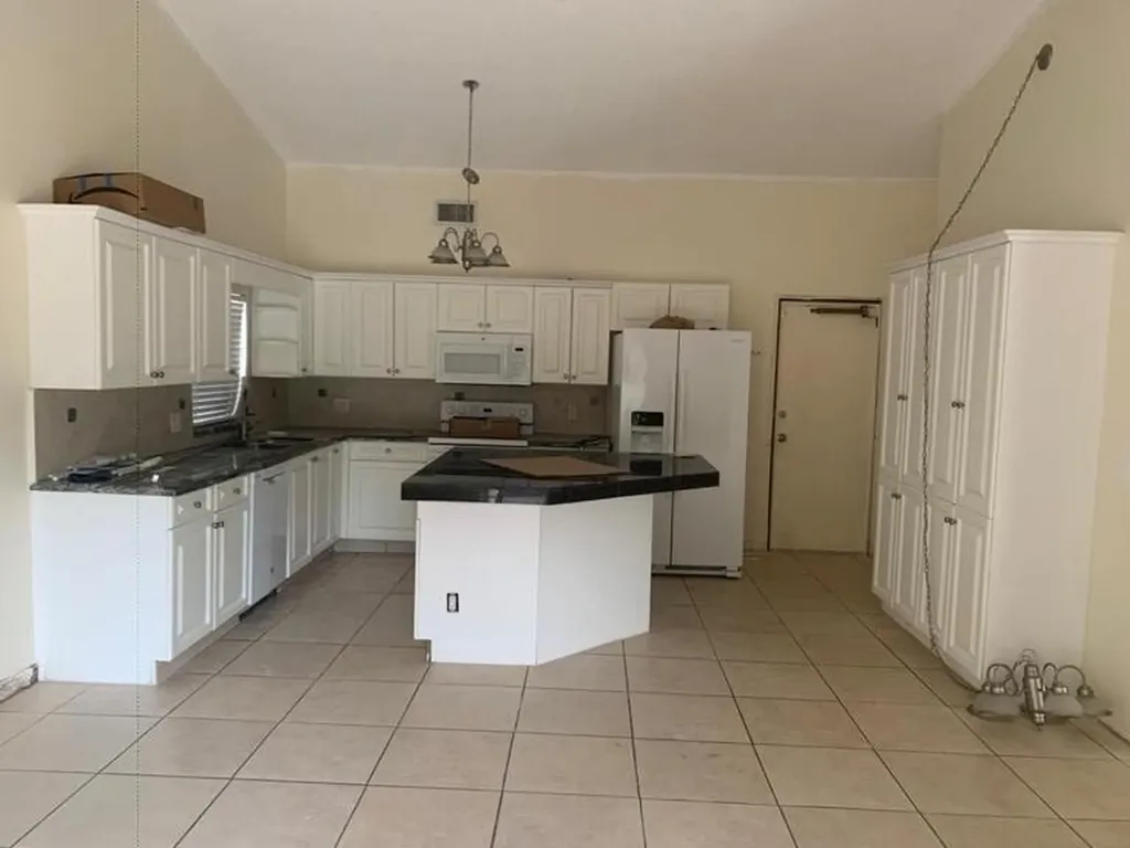 7360 San Sebastian Drive Boca Raton FL 33433