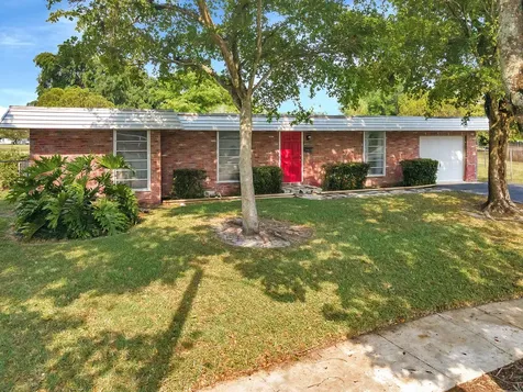 6801 NW 80th Court Tamarac FL 33321