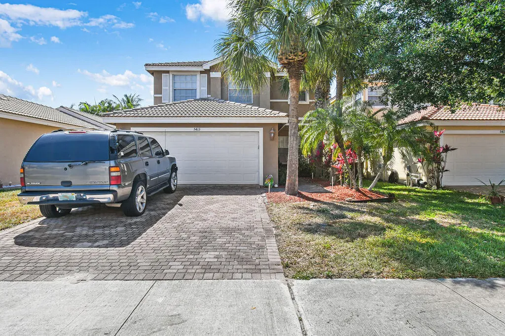 5413 Queenship Court Greenacres FL 33463