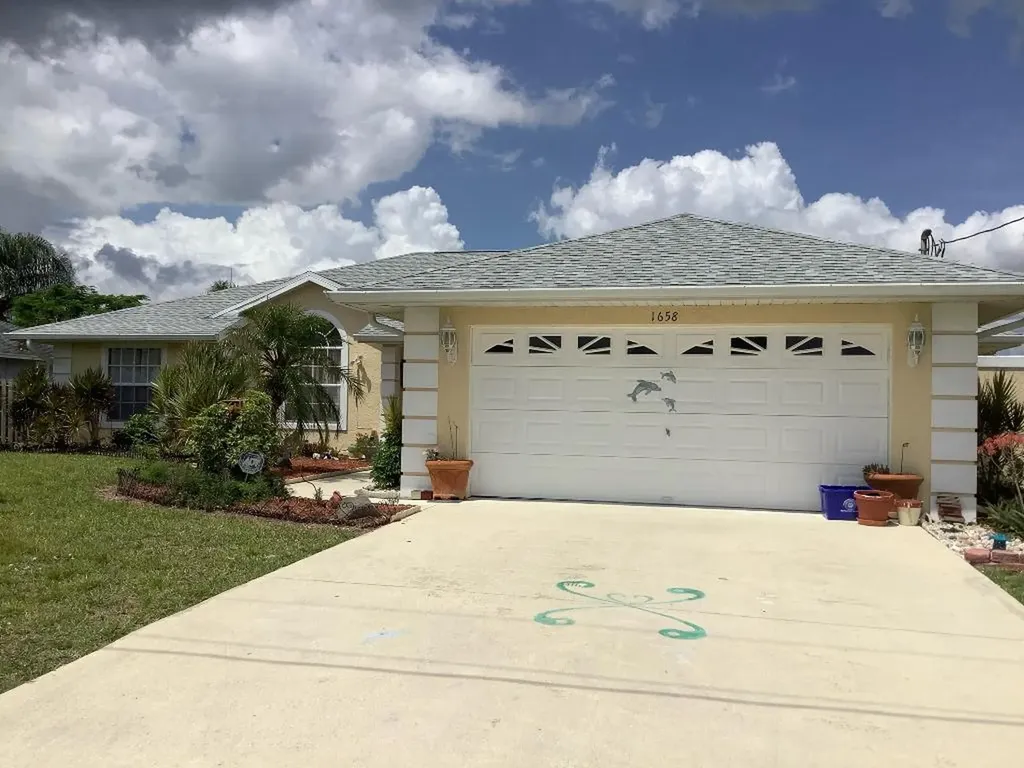1658 SW Brisbane Street Port St Lucie FL 34984