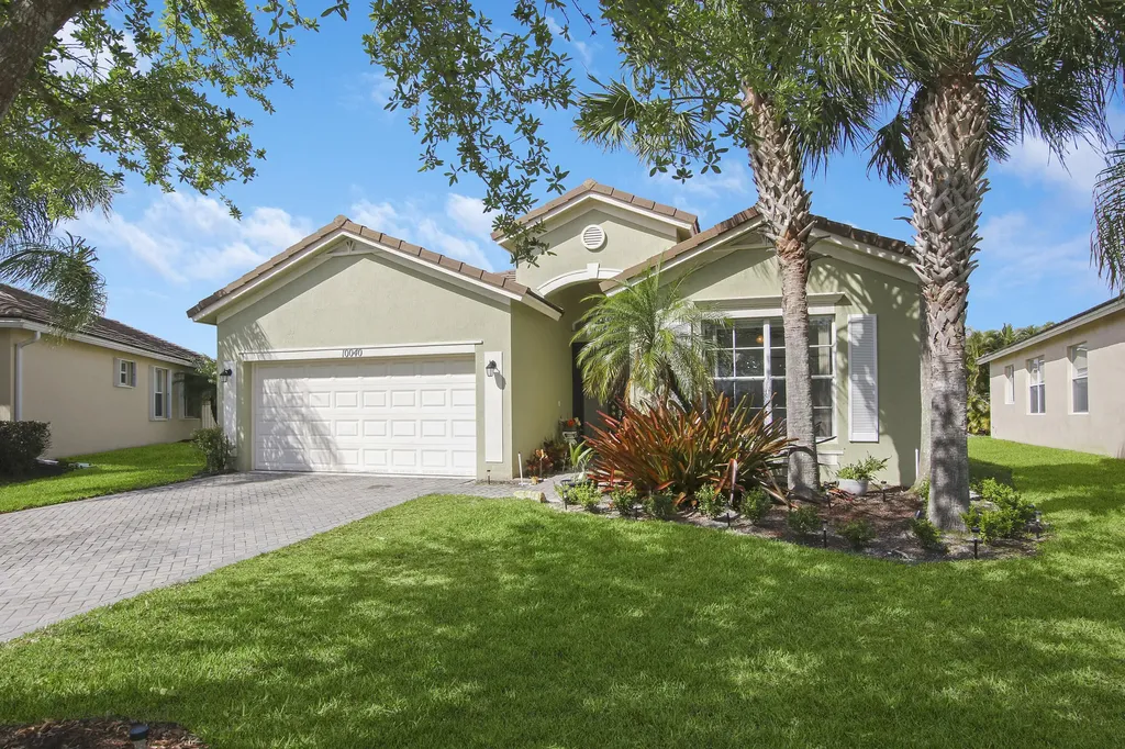 10040 SW Cardigan Circle Port St Lucie FL 34987