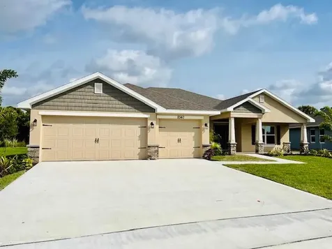 8340 Amalfi Circle Fort Pierce FL 34951