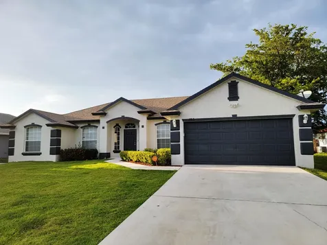 195 SW Exmore Avenue Port St Lucie FL 34983