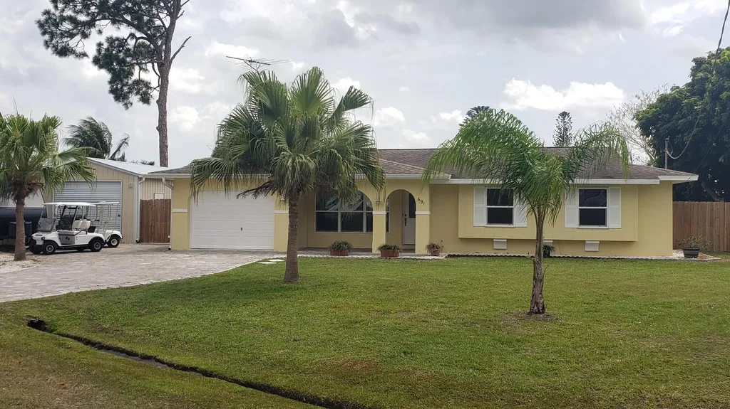 691 SE Harborview Drive Port St Lucie FL 34983