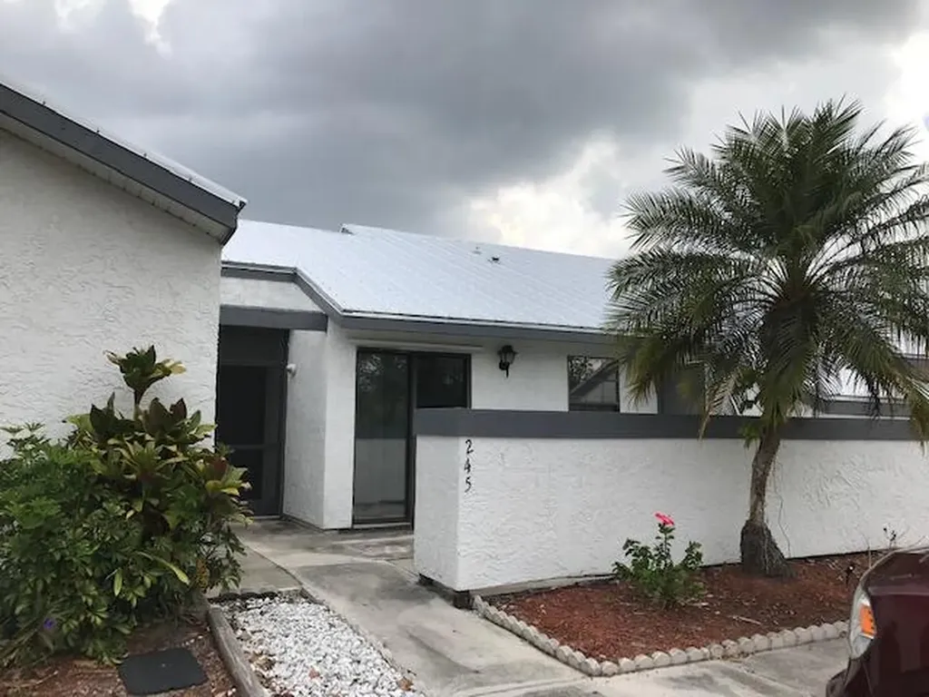 245 SW Sterret Circle Port St Lucie FL 34953