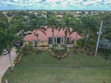 348 SW Paar Drive Port St Lucie FL 34953