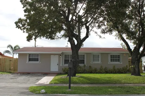 821 NE 52nd Court Deerfield Beach FL 33064