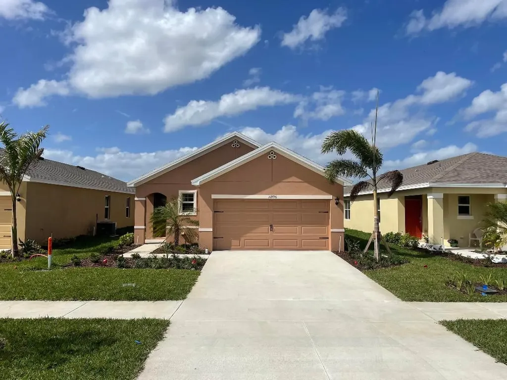 10996 SW Vasari Way Port St Lucie FL 34987