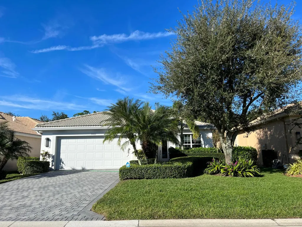9831 Yellowfield Drive Boynton Beach FL 33473