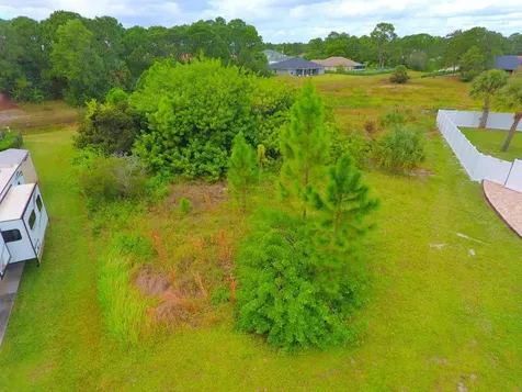 5912 NW Bayou Court Port St Lucie FL 34986