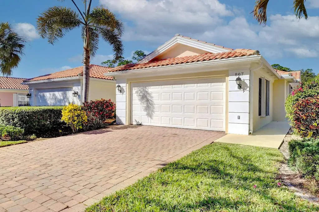 867 SW Tamarrow Place Stuart FL 34997
