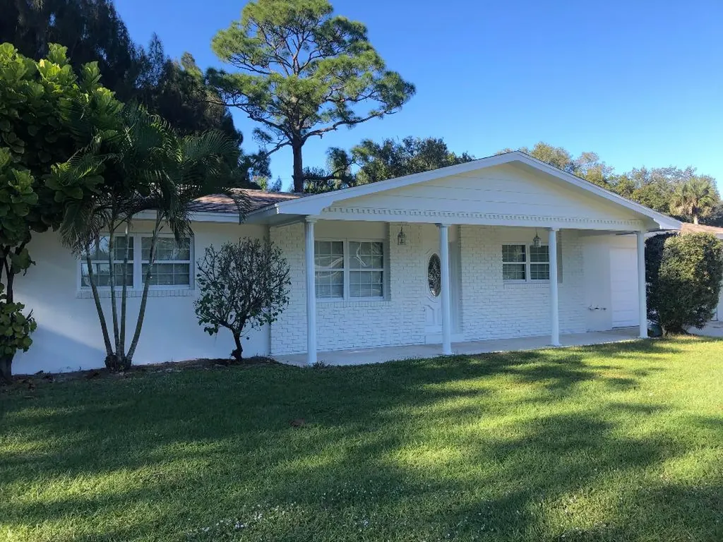 6704 Pandora Avenue Fort Pierce FL 34951