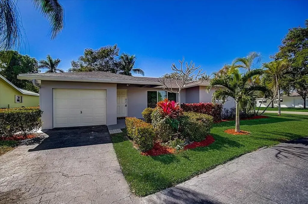 10506 NW 80th Court Tamarac FL 33321