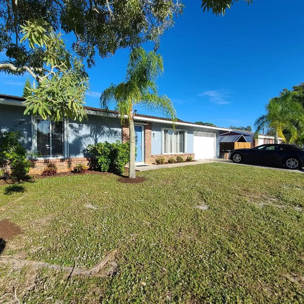 489 SE Galleon Lane Port St Lucie FL 34983