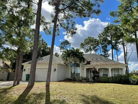 1732 SW Booth Avenue Port St Lucie FL 34953