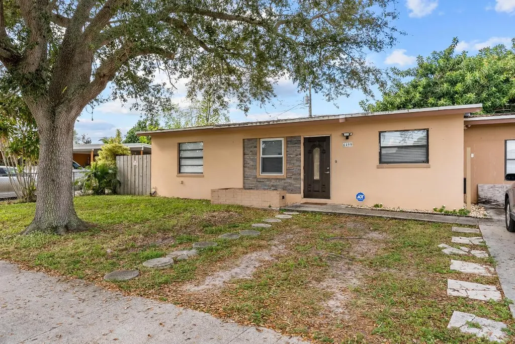 6499 Seminole Drive Lake Worth FL 33462
