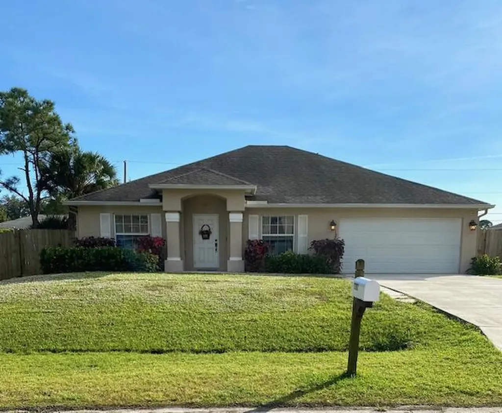 1262 SW Herald Road Port St Lucie FL 34953