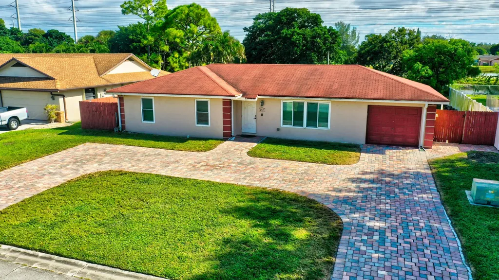 252 Sandpiper Avenue Royal Palm Beach FL 33411