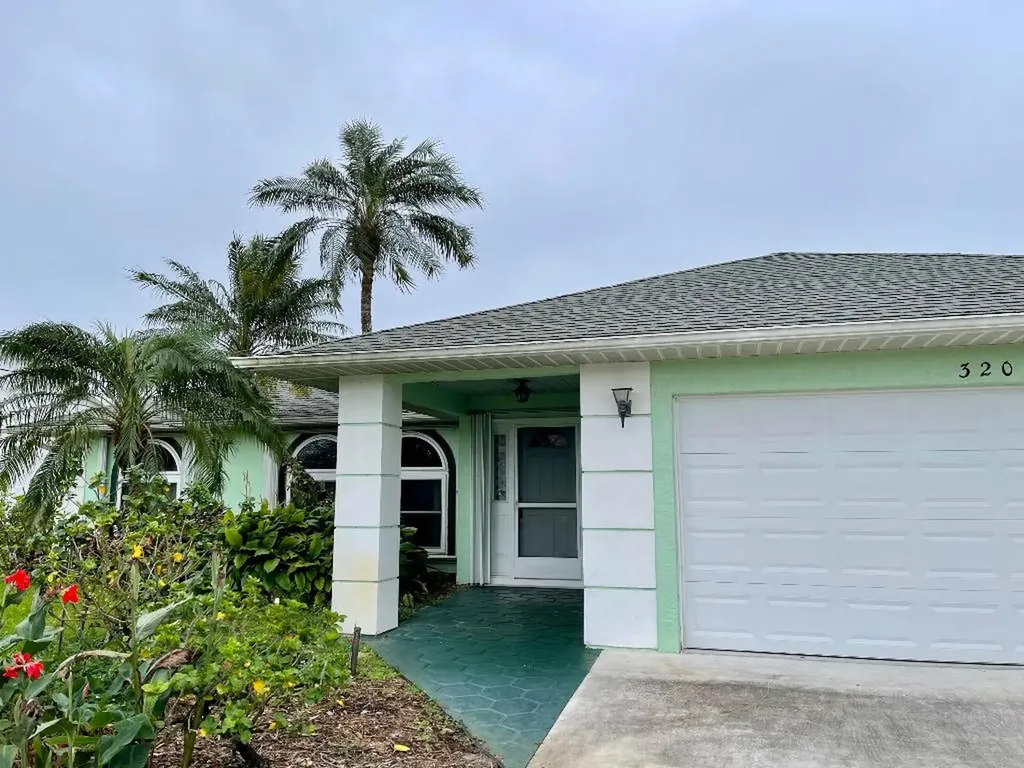 3208 SE West Snow Road Port St Lucie FL 34984