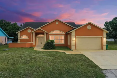 2099 SE Floresta Drive Port St Lucie FL 34984