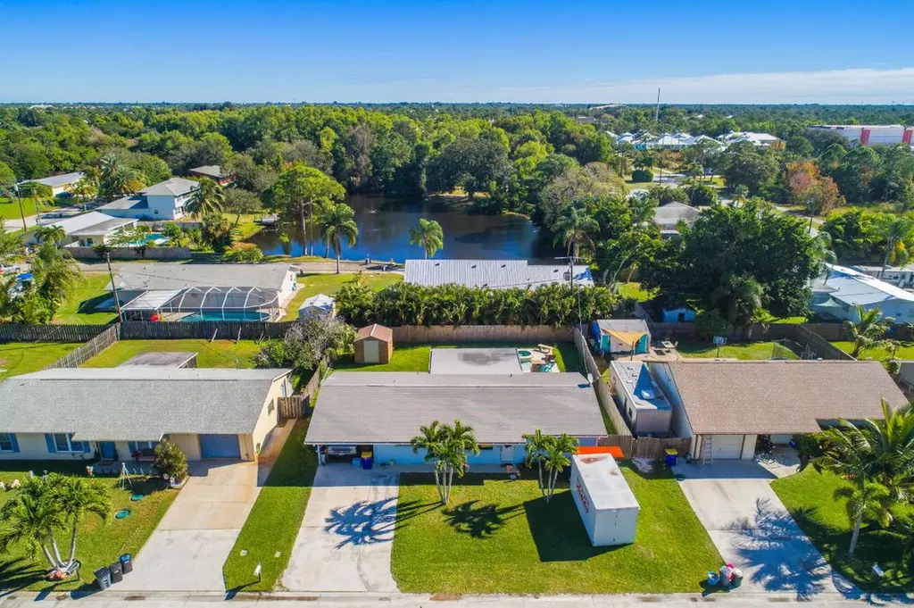 3305 SW Areca Drive Palm City FL 34990