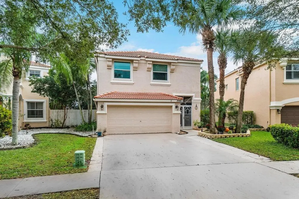 7598 Oak Grove Circle Lake Worth FL 33467