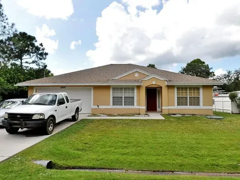 6448 NW Foxglove Street Port St Lucie FL 34986