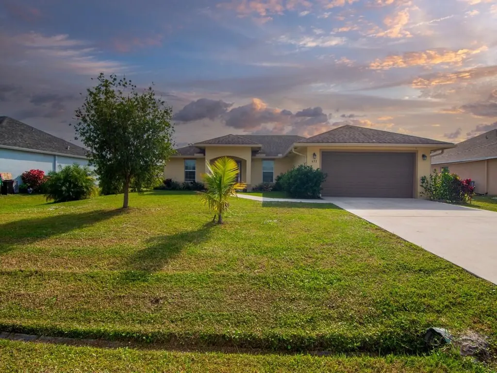 632 SE Ron Rico Terrace Port St Lucie FL 34983