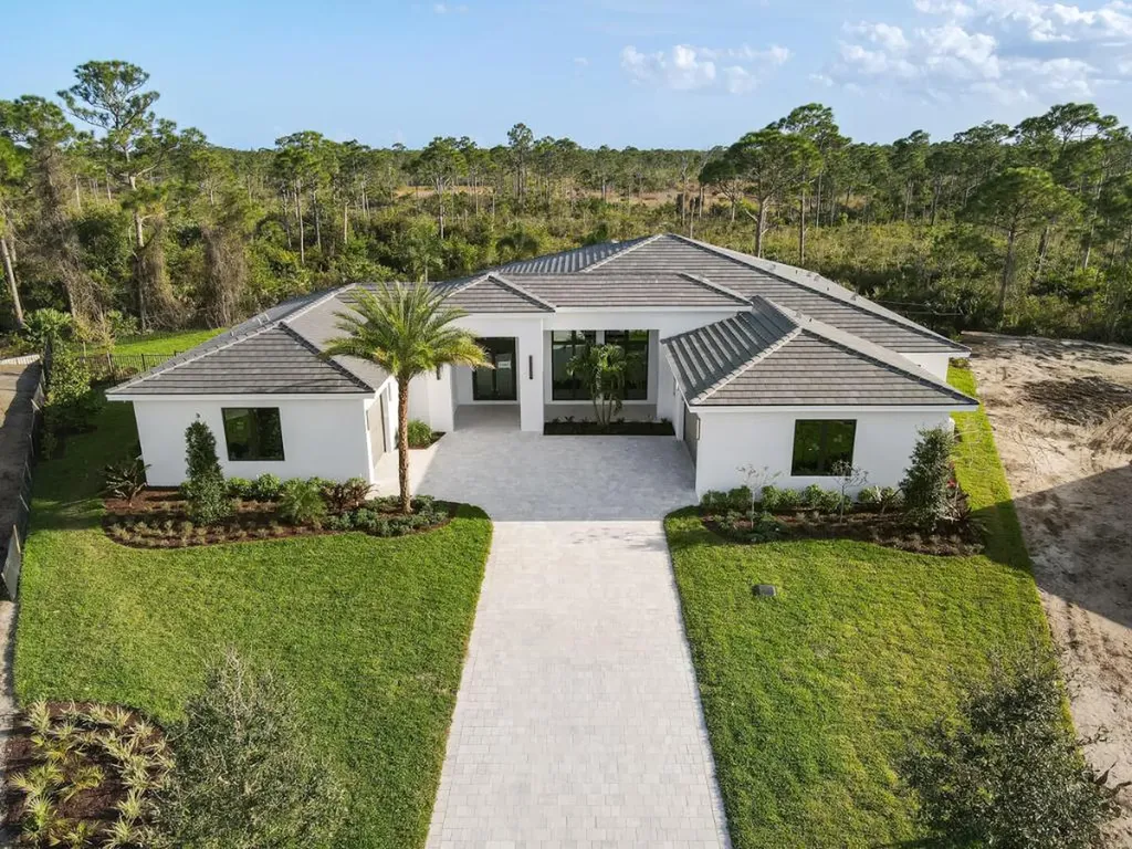 10561 SE Scrub Jay Lane Hobe Sound FL 33455
