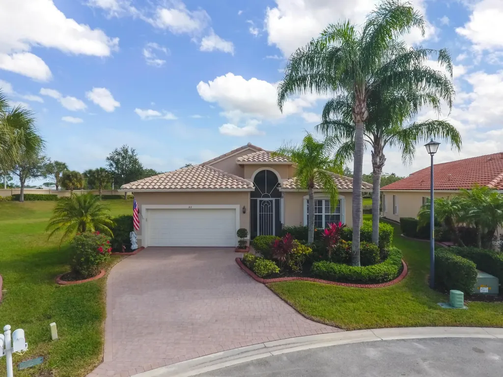 313 NW Seacrest Court Port St Lucie FL 34986