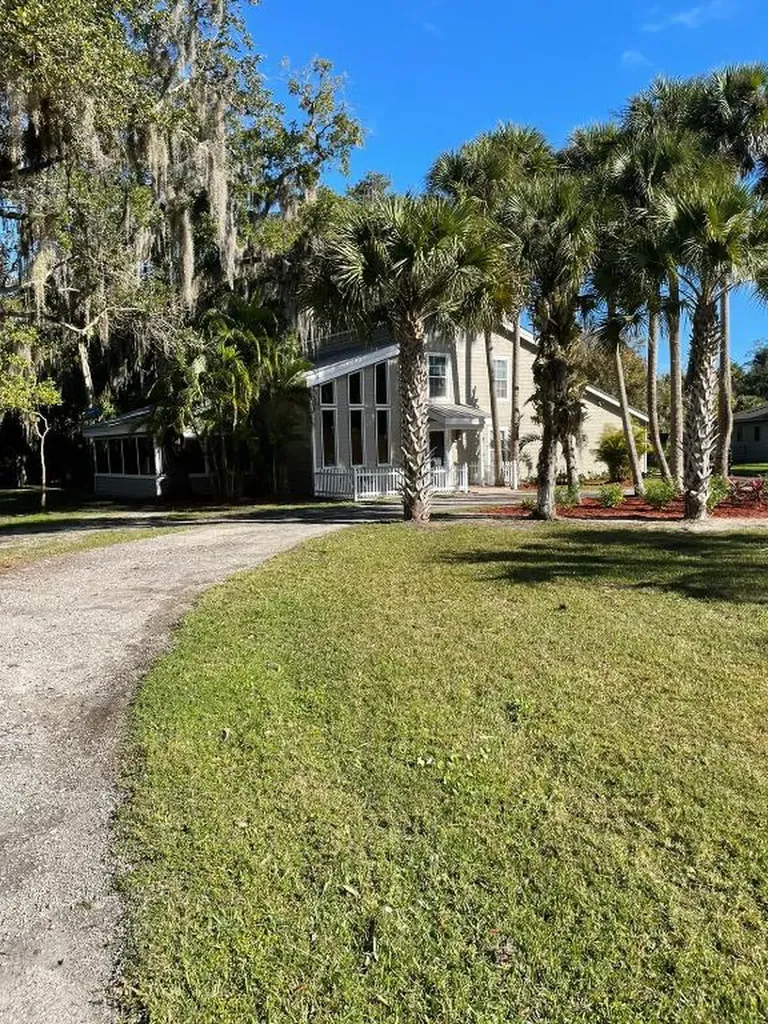 2306 Canoe Creek Lane Fort Pierce FL 34981