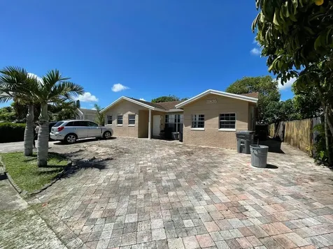 22635 SW 65th Way Boca Raton FL 33428