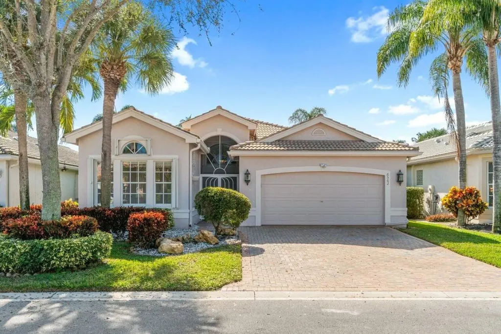 6562 Hawaiian Avenue Boynton Beach FL 33437