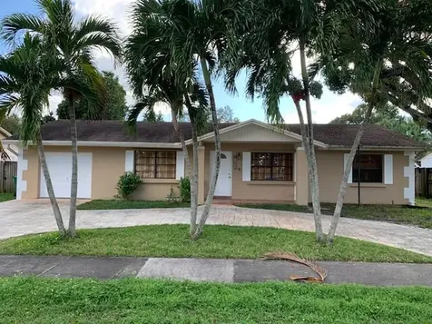 12860 SW 9th Place Davie FL 33325