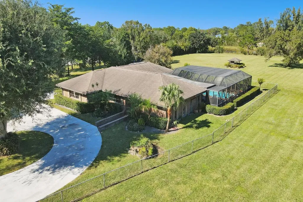 17251 Fox Trail Lane Loxahatchee FL 33470