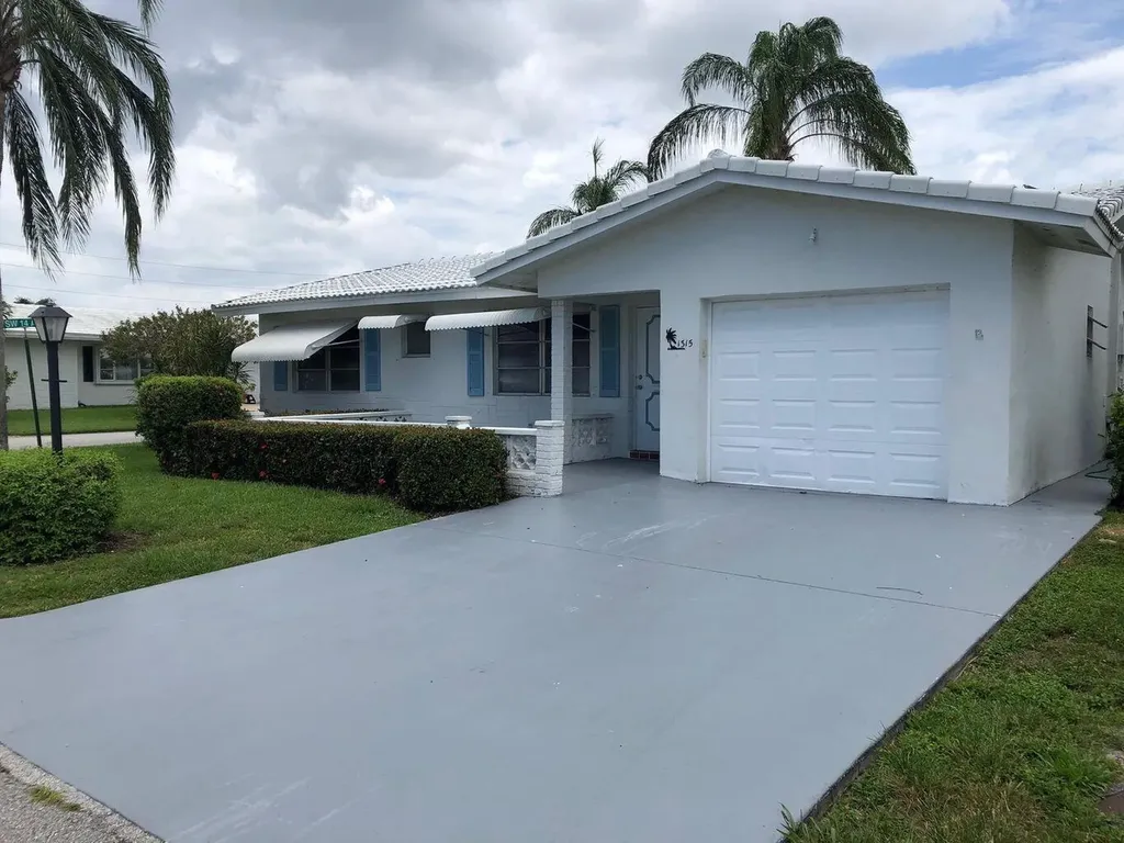 1315 SW 20th Street Boynton Beach FL 33426