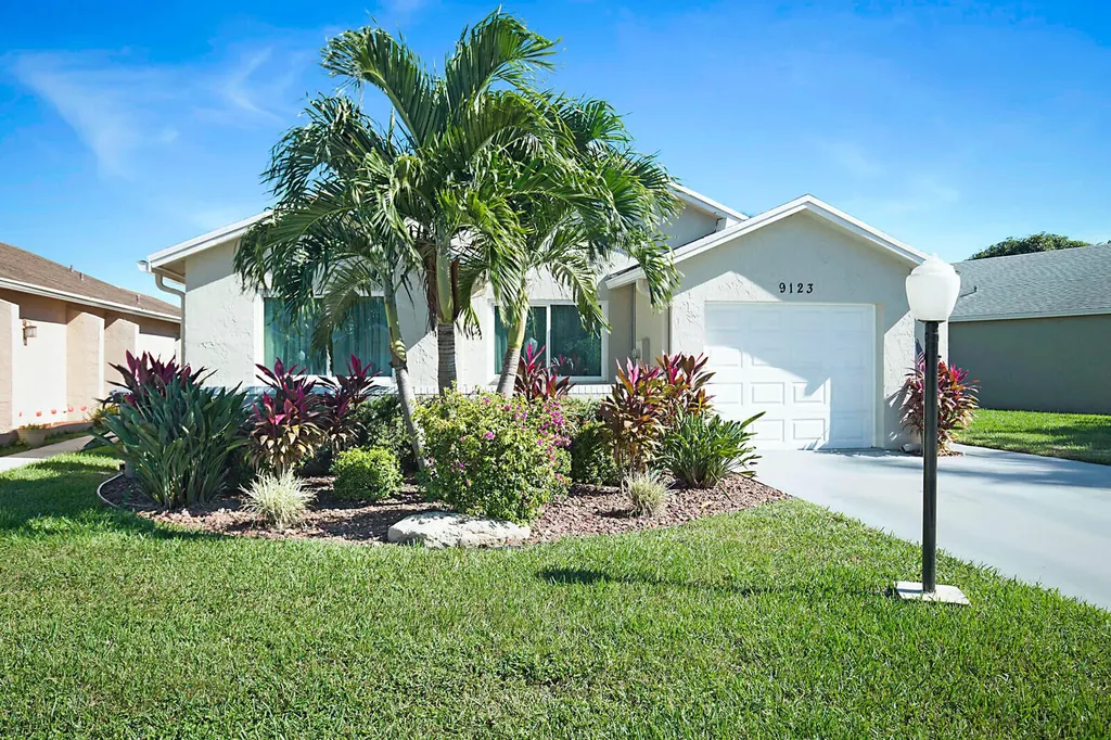 9123 Pine Springs Drive Boca Raton FL 33428
