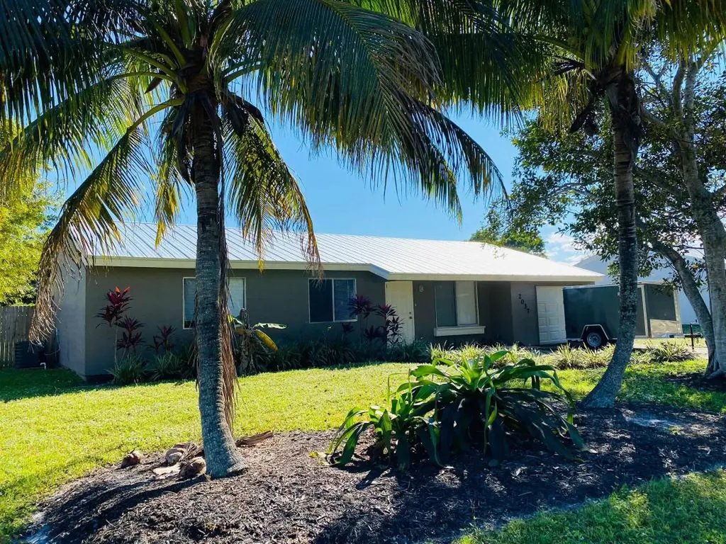 2037 SE New York Street Port St Lucie FL 34952
