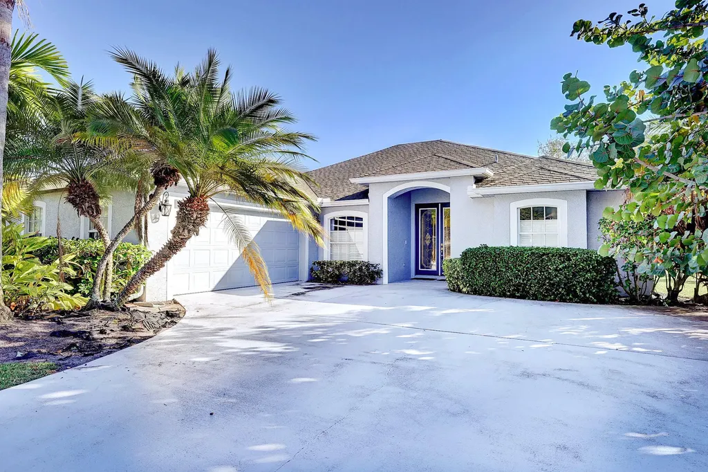490 NW Emilia Way Jensen Beach FL 34957