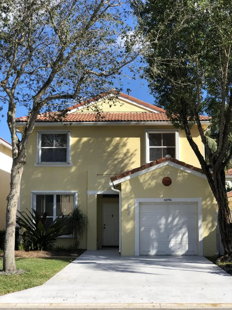 6896 Desert Inn Terrace Lake Worth FL 33463