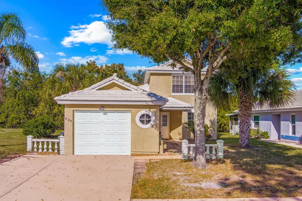 834 Wateroak Drive NE Palm Bay FL 32905
