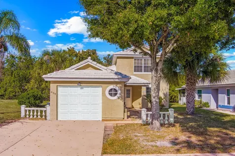834 Wateroak Drive NE Palm Bay FL 32905