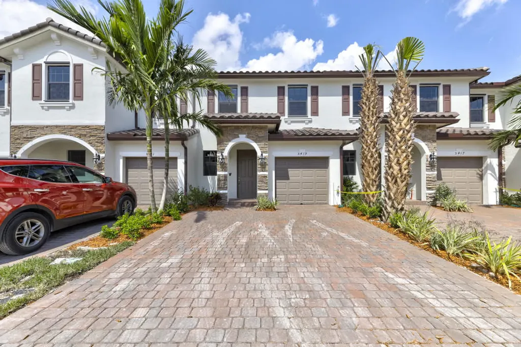 2714 NW 55th Avenue Margate FL 33063