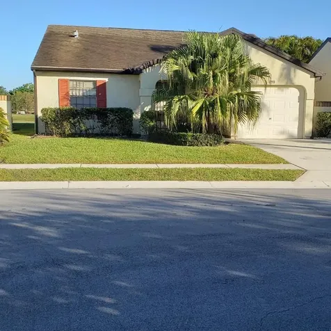 2293 SE Barrington Street Port St Lucie FL 34952