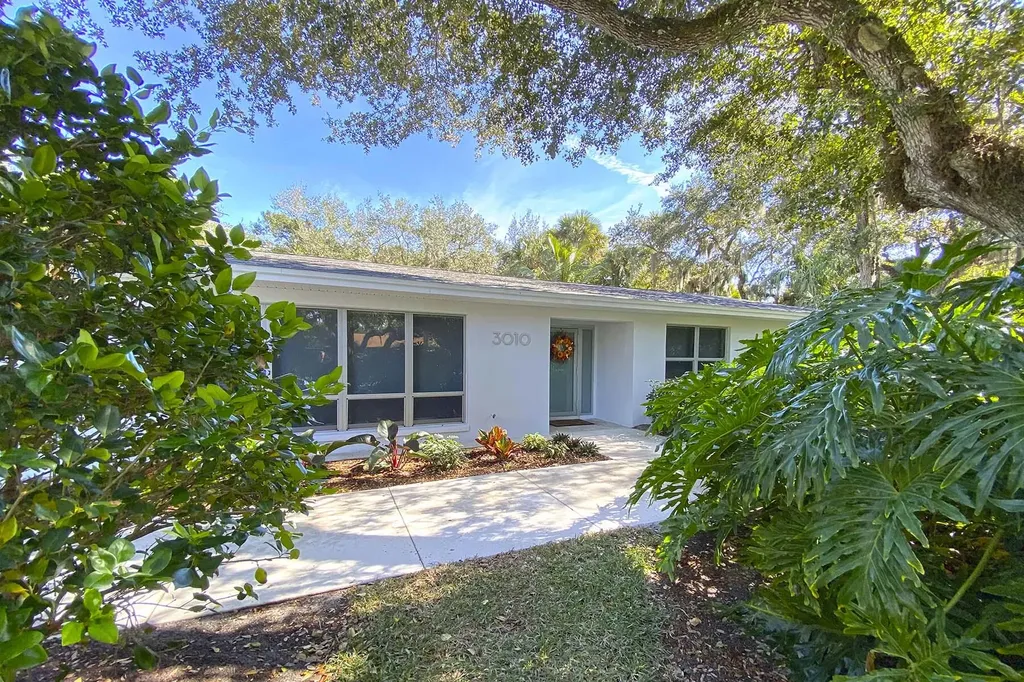 3010 Par Drive Vero Beach FL 32960