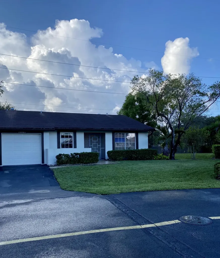 15940 Forsythia Circle Delray Beach FL 33484