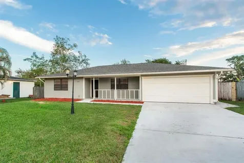 574 NW Marion Avenue Port St Lucie FL 34983