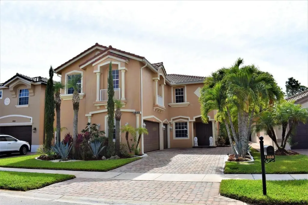 1888 SW Jamesport Drive Port St Lucie FL 34953