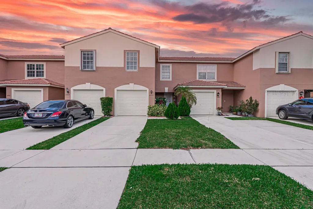 6953 Mill Brook Place Lake Worth FL 33463