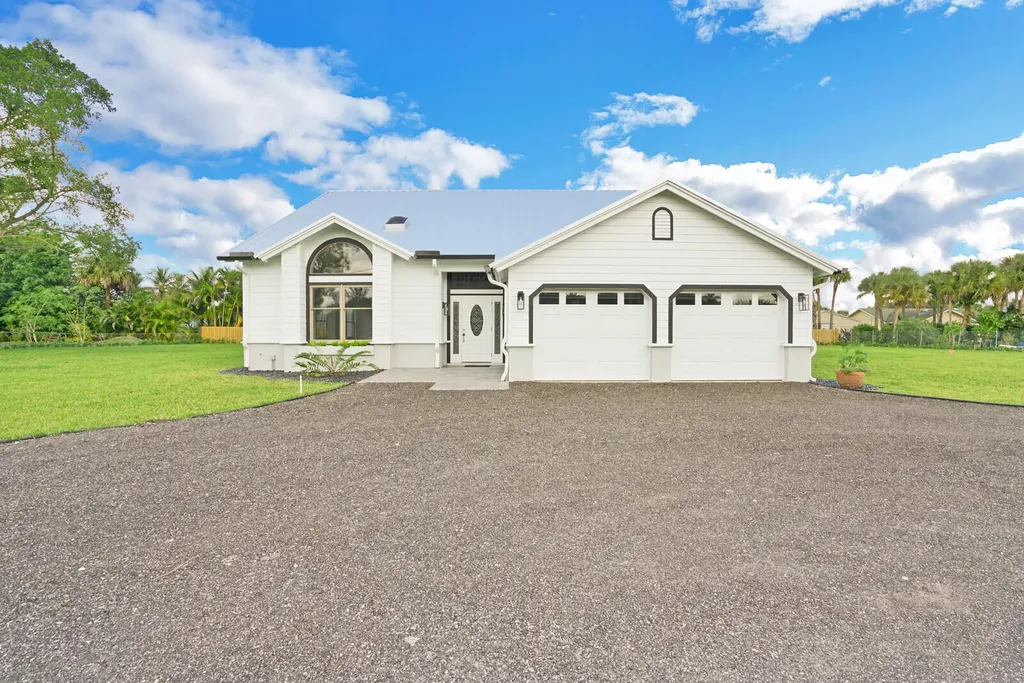 8729 Pinion Drive Lake Worth FL 33467